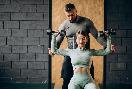 Musculação em dupla da certo?